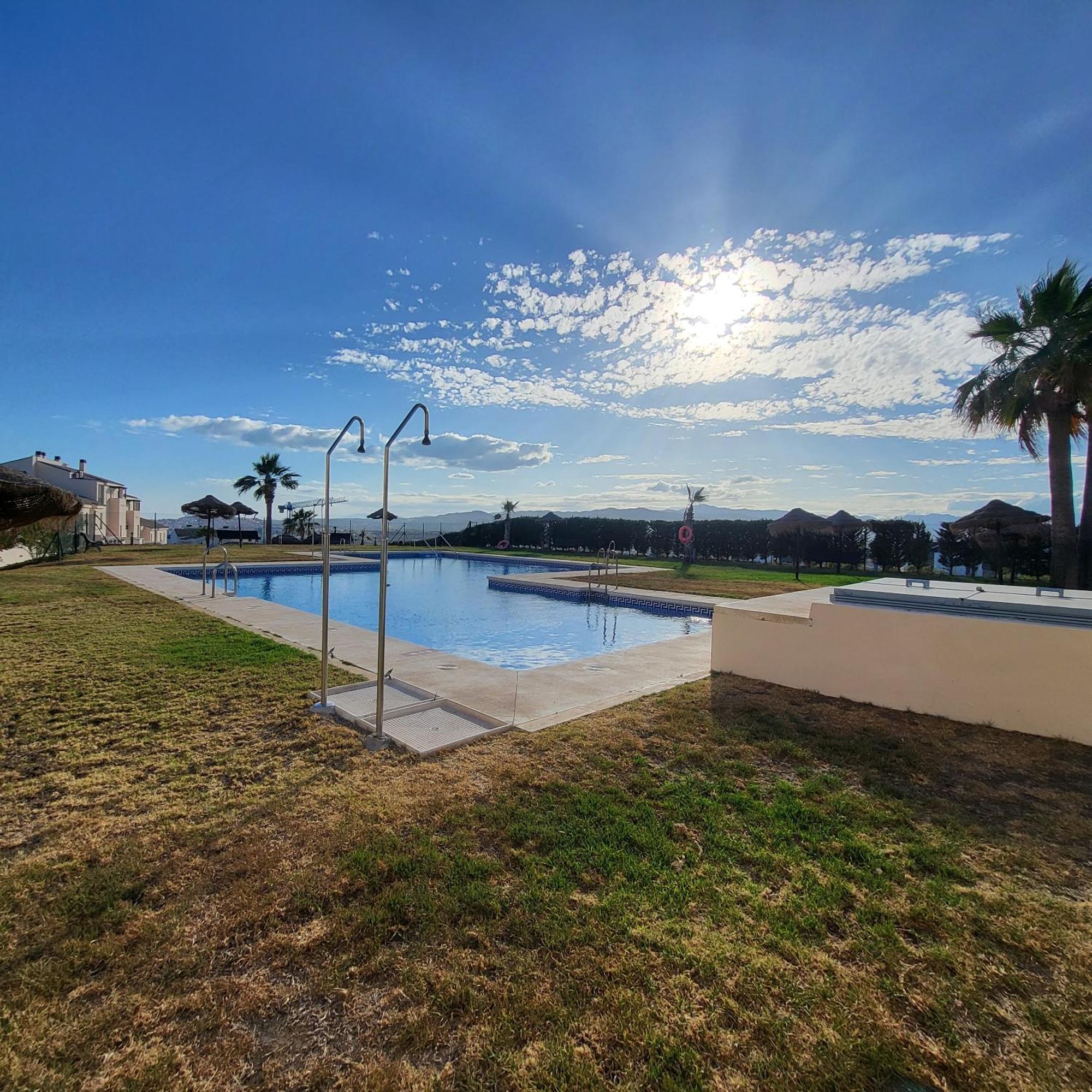 Golf En Baviera Con Vistas Al Mar Apartment Caleta De Velez Exterior foto